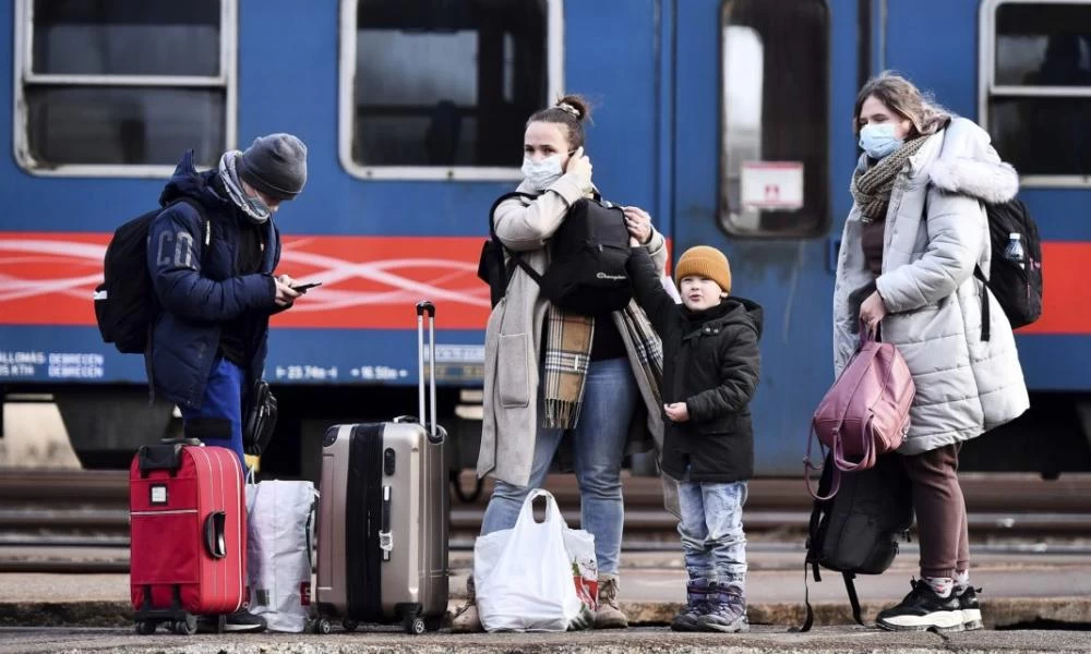 Ουκρανοί πρόσφυγες: 671 εισήλθαν στην Ελλάδα το τελευταίο 24ωρο – 228 ανήλικοι